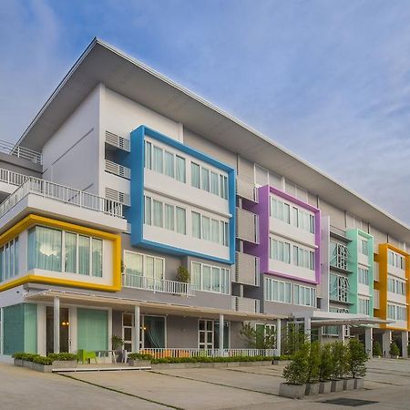 Hotel The Bliss Ubon Ubon Ratchathani Esterno foto